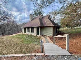 1026 Highlands Dr, Charlottesville, VA 22901