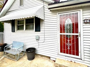 1405 N Sterling St, Streator, IL 61364