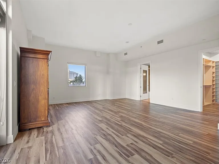 360 E Desert Inn Rd #407 — Photo 22