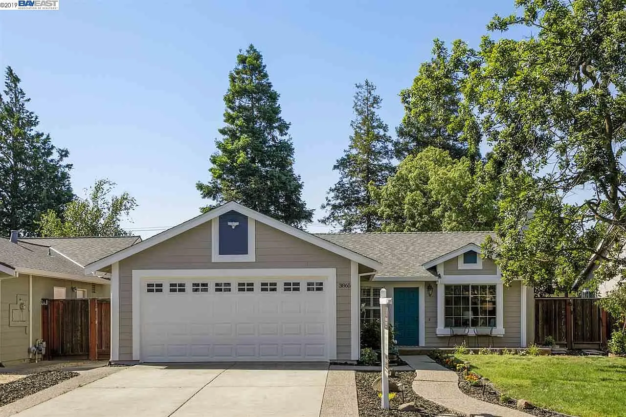 3865 Silver Oaks Way photo 1