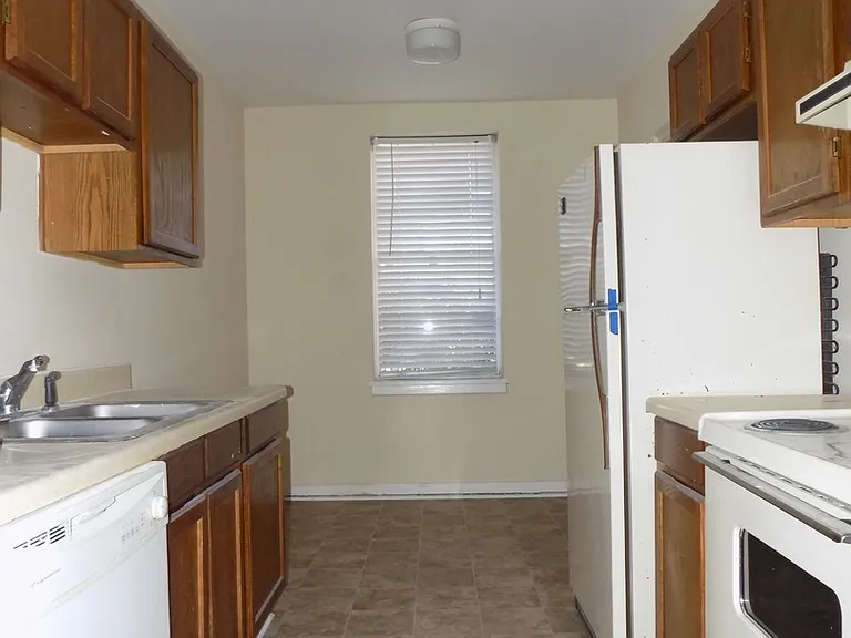 526 Edisto Ave #17 — Photo 2