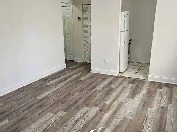 (undisclosed Address), Miami, FL 33161