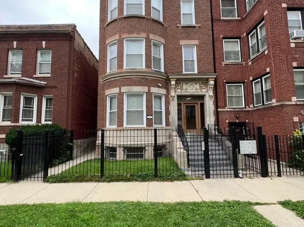 6638 S Woodlawn Ave, Chicago, IL 60637