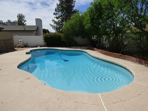 3rd image of 5526 W Onyx Ave