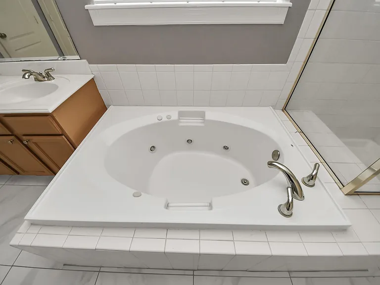 4610 Plum Forest Rd — Photo 16