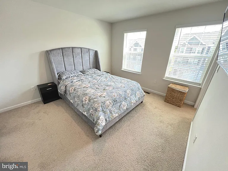 4917 Arcola Rd — Photo 24