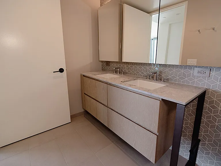 1000 Auahi St #1408 — Photo 13