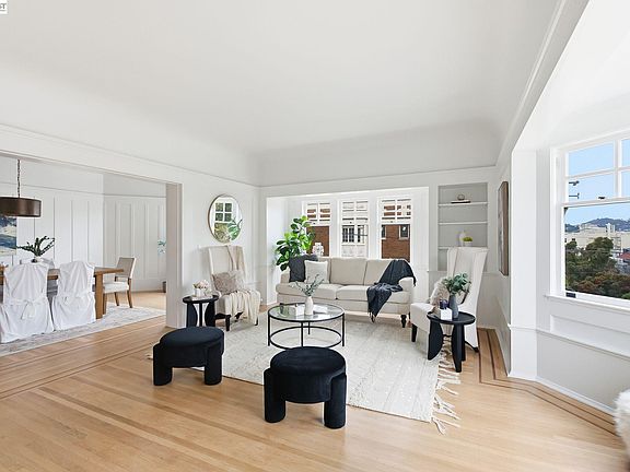 3rd image of 2404 Divisadero St