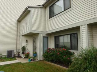 807 Freedom Cir, Harleysville, PA 19438