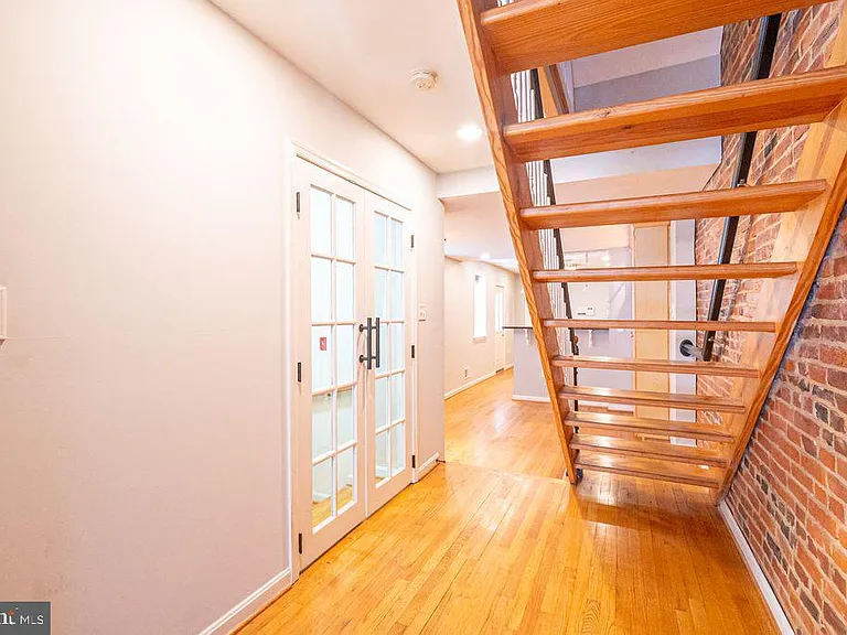 414 S Wolfe St — Photo 5