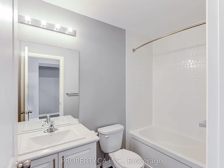 24 Clarington Blvd — Photo 30
