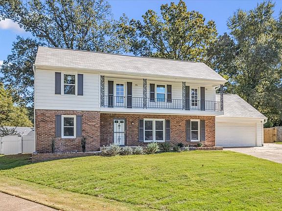 2nd image of 1435 Blueberry Dr