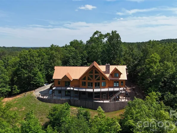 590 Boulder Rdg, Lake Lure, NC 28746