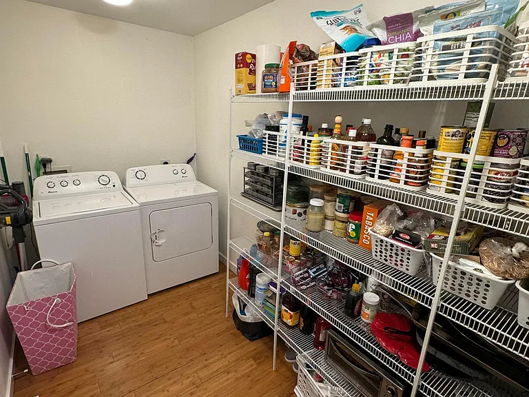 268 Dayton Ave SE — Photo 20