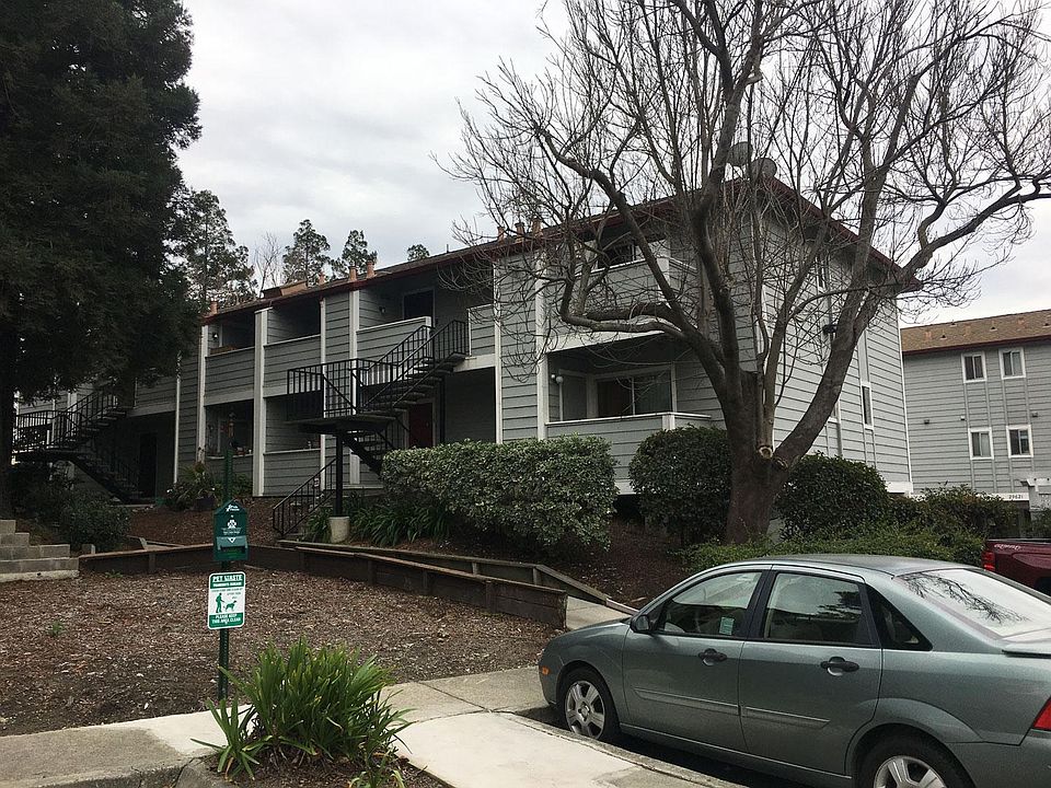 1st image of 29626 Red Oak Ct APT 20