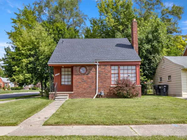 19046 Curtis St, Detroit, MI 48219