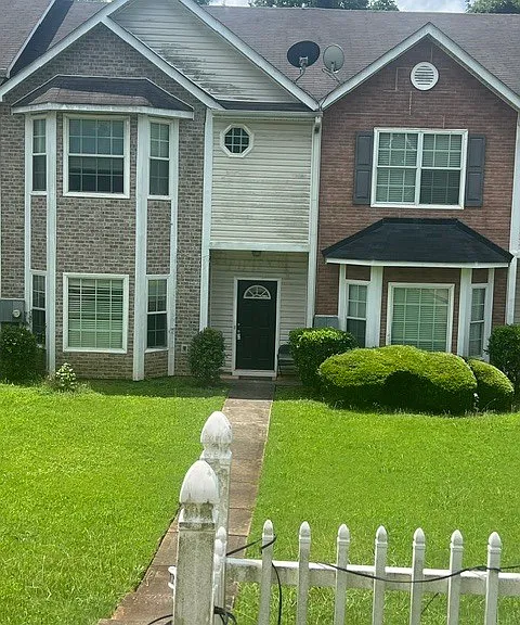 7699 Commerce Ct — Photo 2