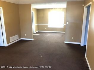 10231 Chateau Rd, Olive Branch, MS 38654