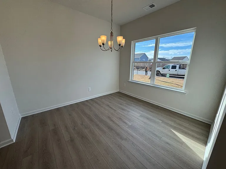 13 Whistling Oaks Dr — Photo 9