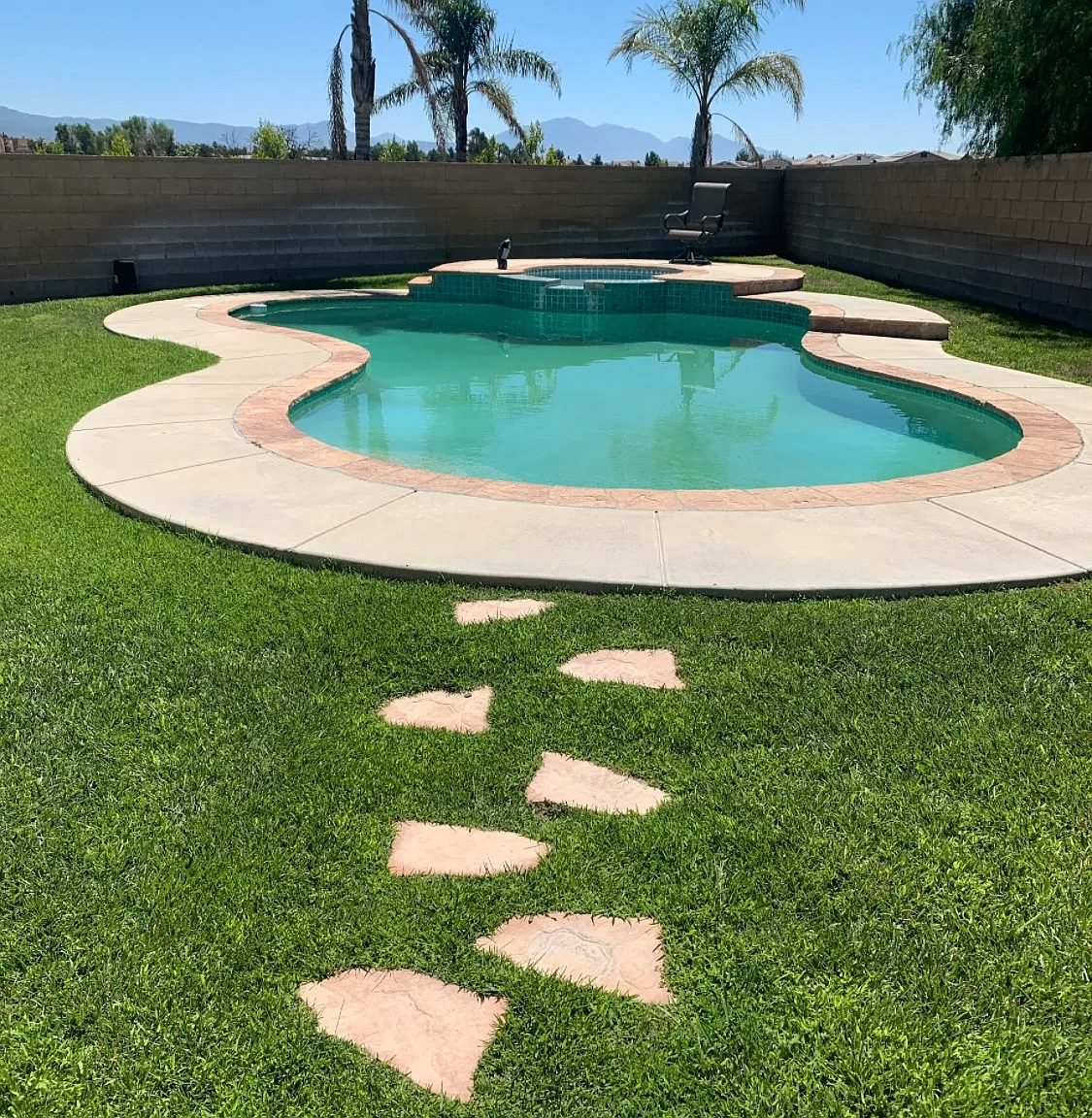 4 bed, 2492 sqft, $4,450 — Photo 3