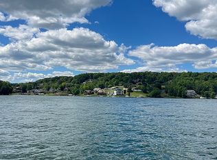 1979 Running Deer Dr, Auburn, PA 17922