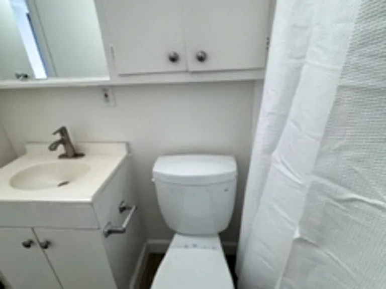 Prada Pointe Apartments — Photo 24