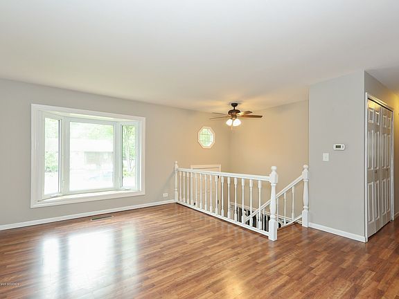 3rd image of 2600 Crabtree Ave