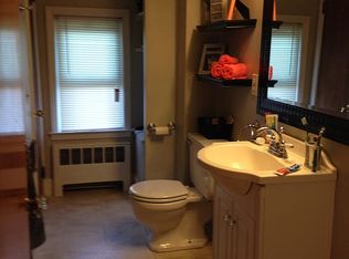 129 Nonotuck St, Holyoke, MA 01040