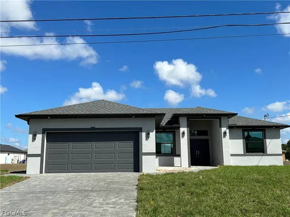 4020 34th St SW, Lehigh Acres, FL 33976