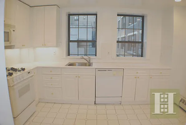 Rented by Halstead Real Estate | media 29