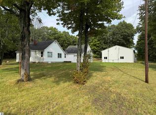 4174 N Dorr Rd, Merritt, MI 49667