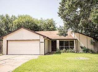 14210 Old Village Ln, Sugar Land, TX 77498