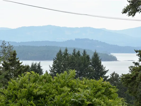 3614 Foc Sle Rd, Pender Island, BC V0N 2M0