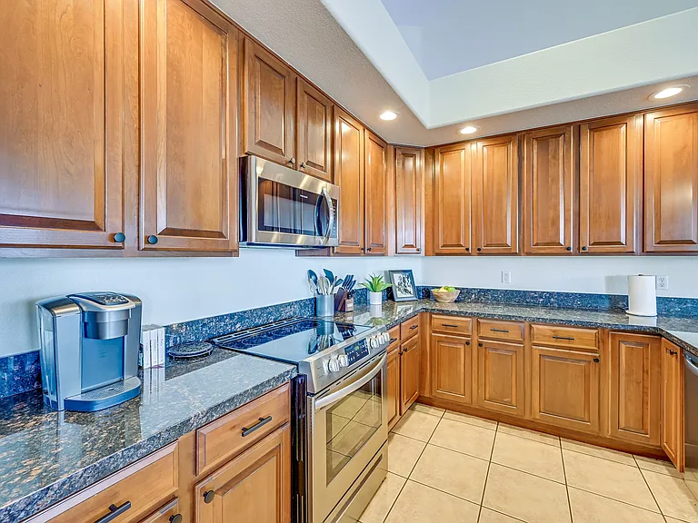1681 W Crescent Way — Photo 4