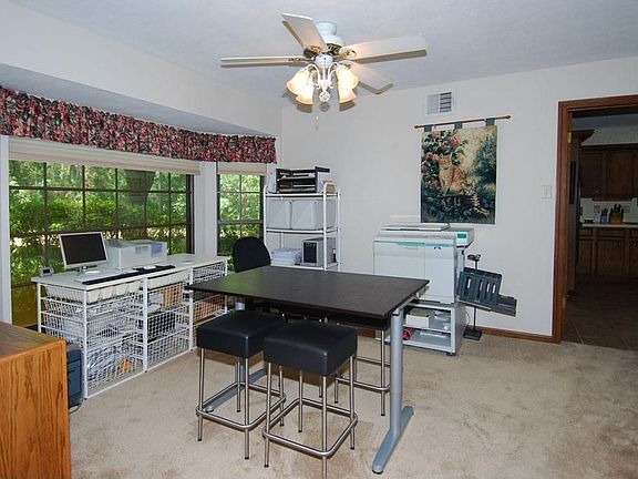 3rd image of 3626 Oak Lake Dr
