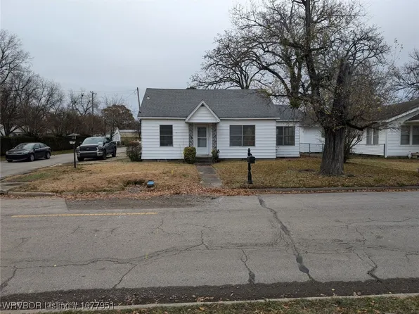 1122 N 41st St, Fort Smith, AR 72904