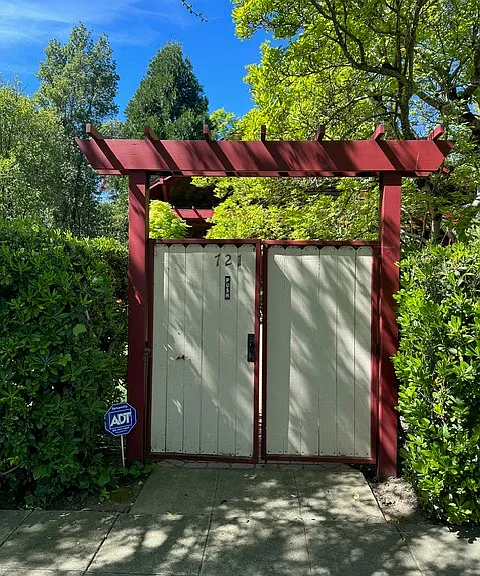 721 Spring St — Photo 1