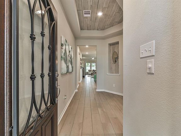 4th image of 18506 Hayden Pond Dr