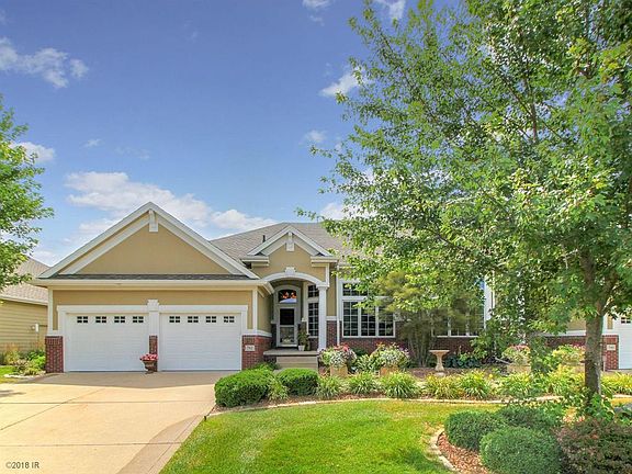 5th image of 782 Burr Oaks Dr