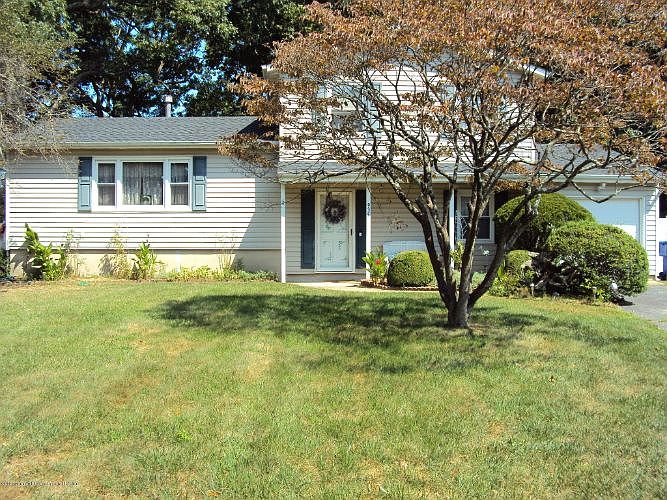 1st image of 935 Alden Dr