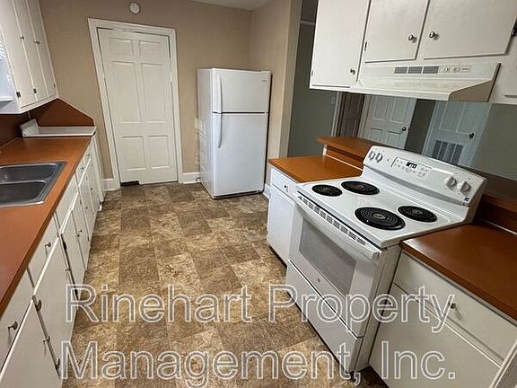 4th image of 3016 Hilton Rd