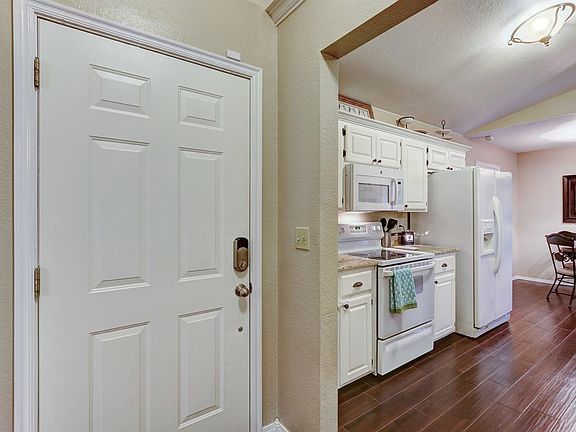 4th image of 4422 SW Mesquite Dr
