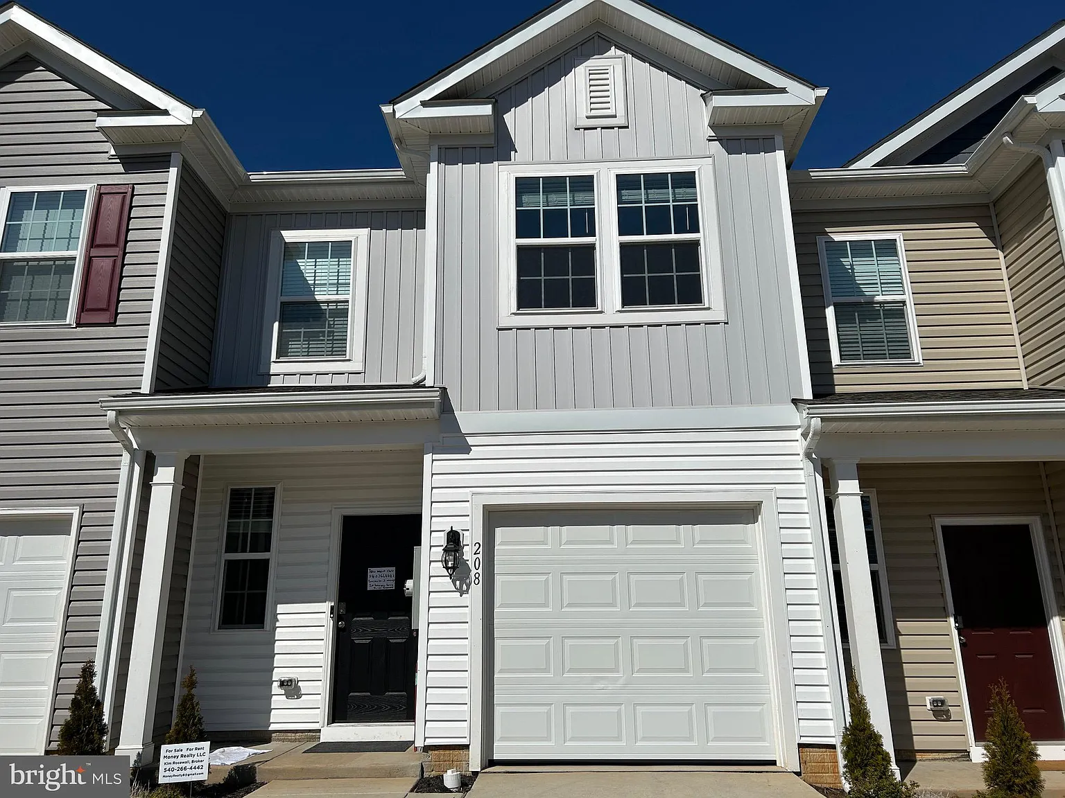3 bed, 2.5 bath, 1500 sqft, $1,800 — Photo 1