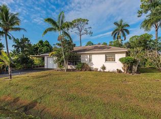 3933 12th St N, Naples, FL 34103