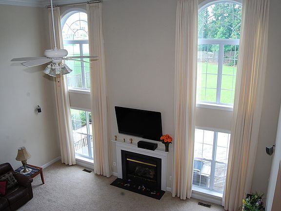 2nd image of 5023 Quell Ct