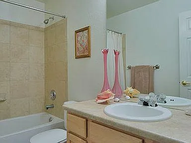342 Las Lomas St — Photo 13