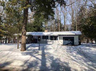 602 W Bluff Dr, Harbor Springs, MI 49740