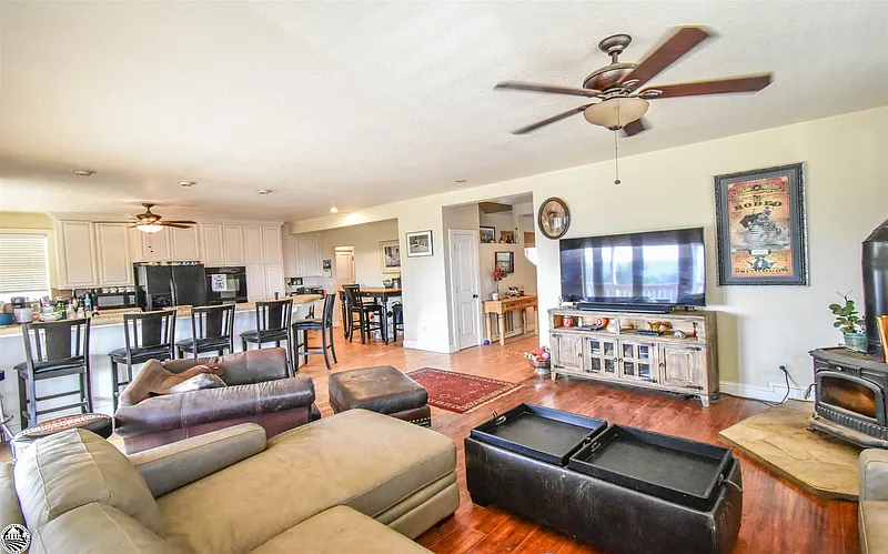Thumbnail 15