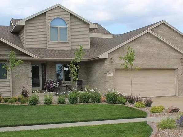 2707 W 44th St, Kearney, NE 68845