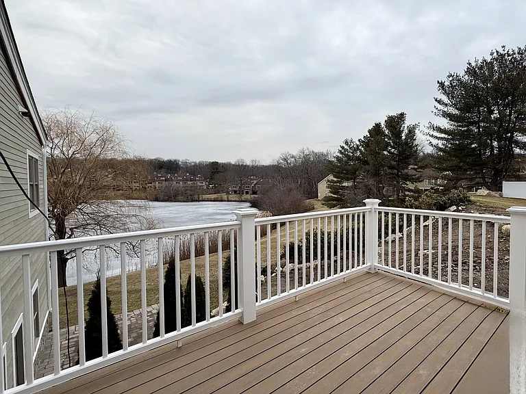 905 Oakridge Dr #905 — Photo 5